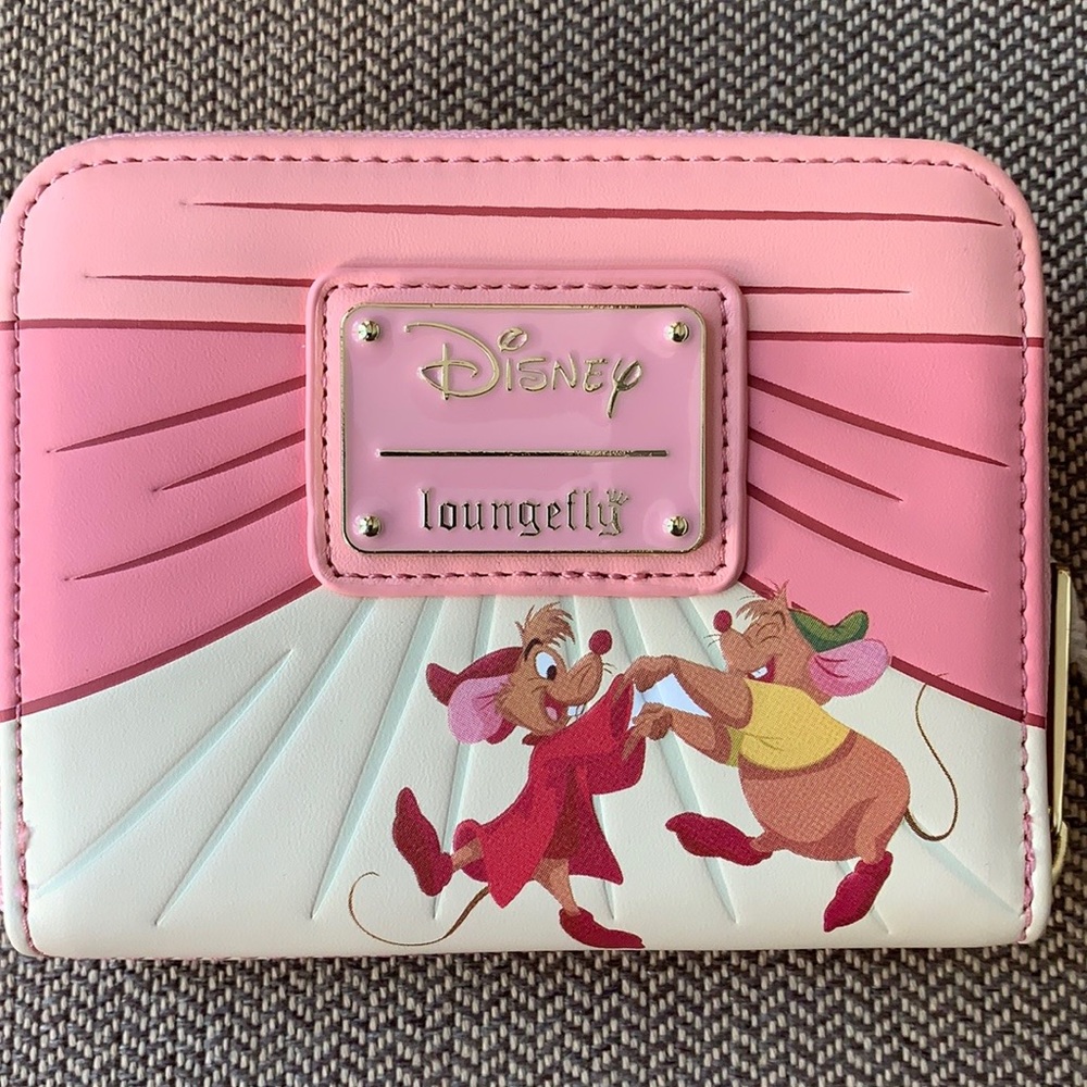 Loungefly x Disney Cinderella Bow Wallet - Picture 3 of 14